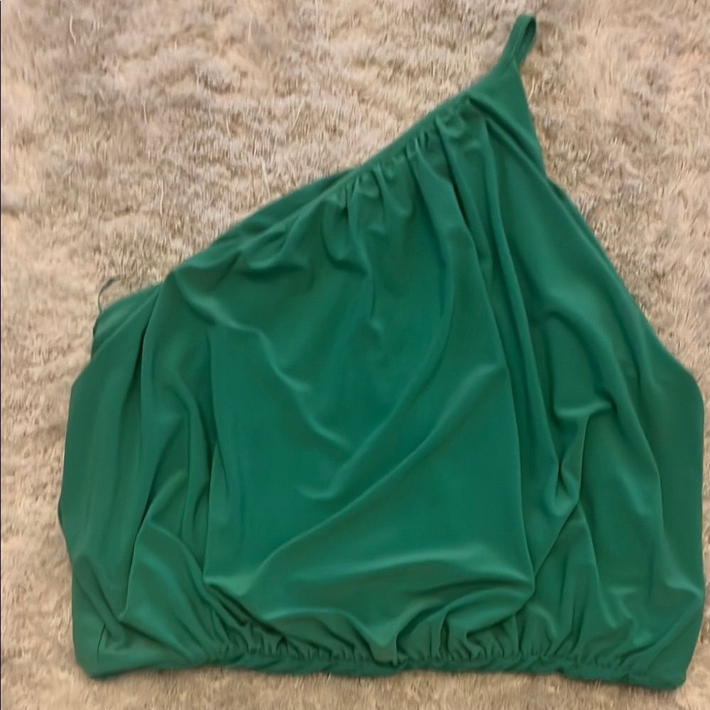 Express Green One-Shoulder Top - Picture 5 of 6